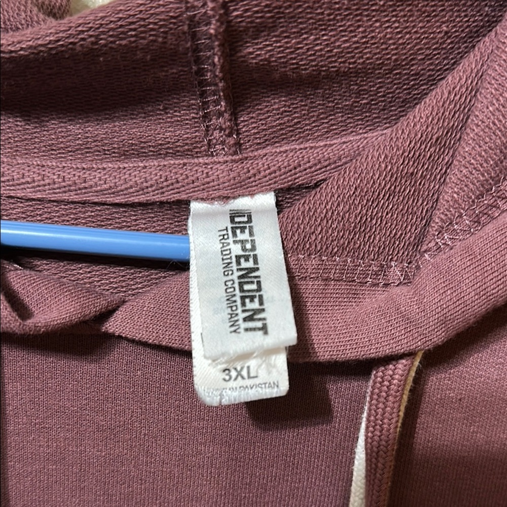 Brownish Purple Sweatshirt with Text Graphics * runs small - Picture 2 of 6